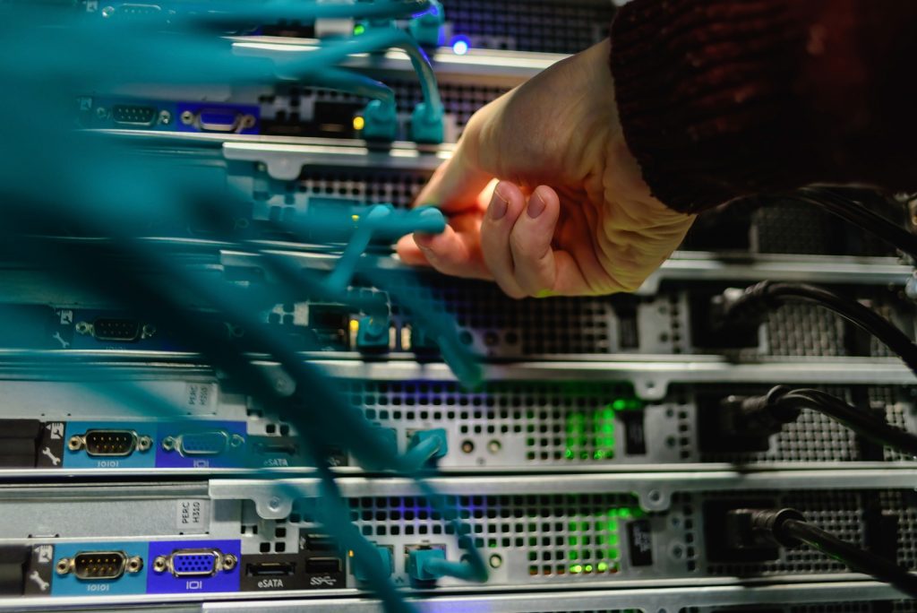 Red Multiservicios para sistemas Iwall de Marketing en el Centro Comercial Jaén Plaza