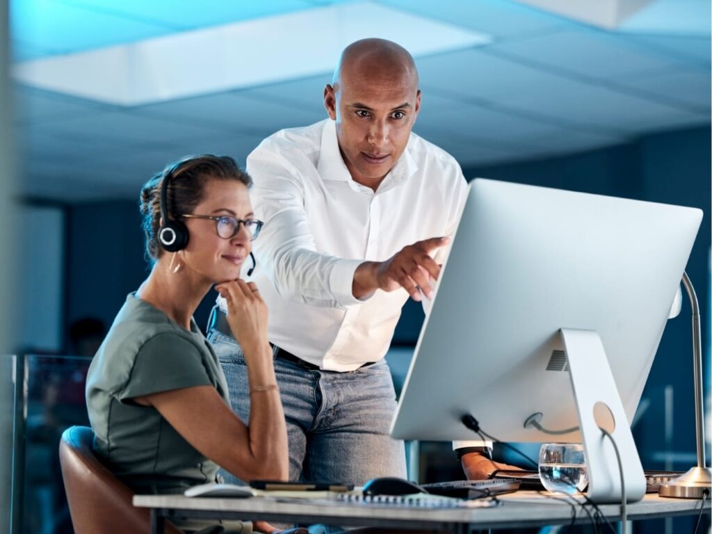 Empleados trabajando - Wimax RNG